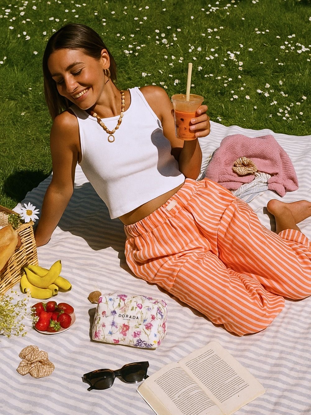 Outfit relax tra il verde